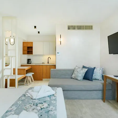 Iliorama Luxury 4*