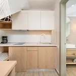 Iliorama Luxury アパートホテル 4*