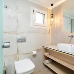 Iliorama Luxury アパートホテル 4*