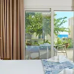 Iliorama Luxury アパートホテル