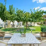 アパートホテル Iliorama Luxury 4*