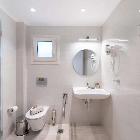 Aparthotel Iliorama Luxury Suites 4*