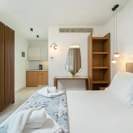 Iliorama Luxury Suites Aparthotel 4*