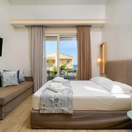 Iliorama Luxury Suites 4*