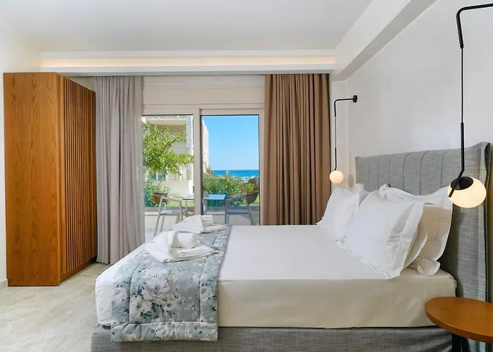 Iliorama Luxury Aparthotel 4*