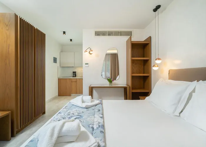 Iliorama Luxury Aparthotel 4*