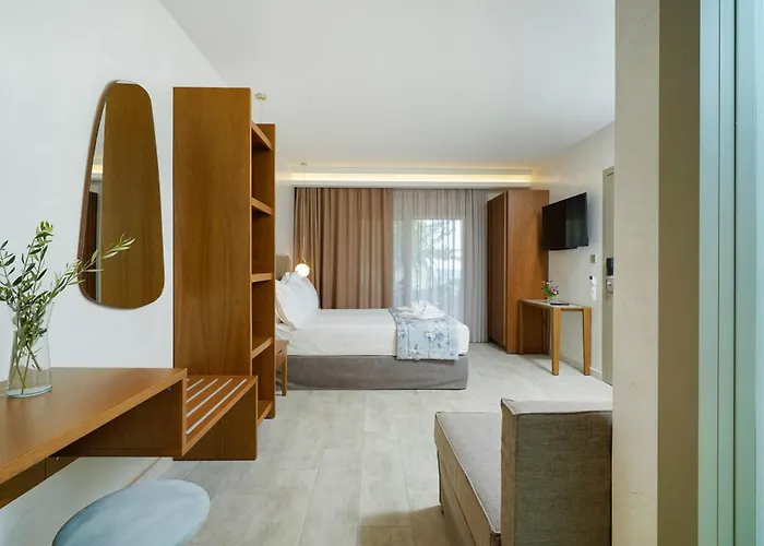 アパートホテル Iliorama Luxury 4*