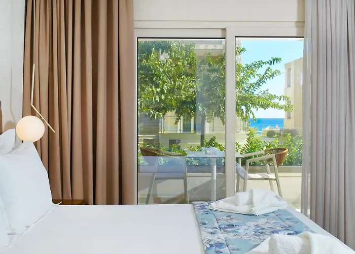 Iliorama Luxury Aparthotel