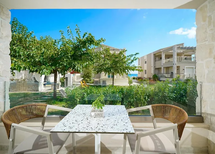 Iliorama Luxury Aparthotel